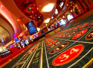 Casino roulette table