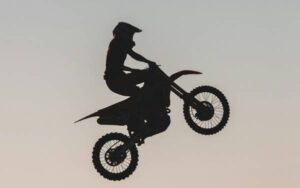 Scaling Lead Distribution to LATAM with Real-Time SMS & WhatsApp FEATURED image